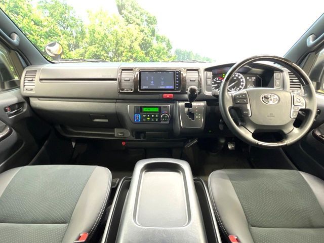 TOYOTA HIACE van 2WD 2022