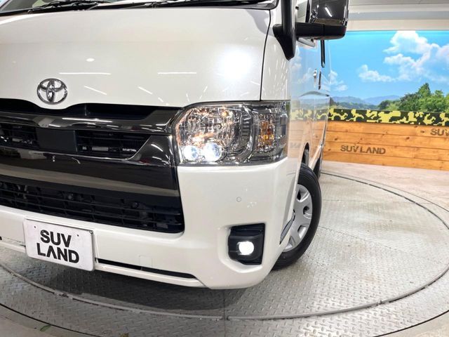 TOYOTA HIACE van 2WD 2022