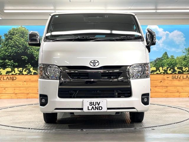 TOYOTA HIACE van 2WD 2022