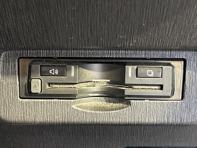 TOYOTA PRIUS Alpha 2016