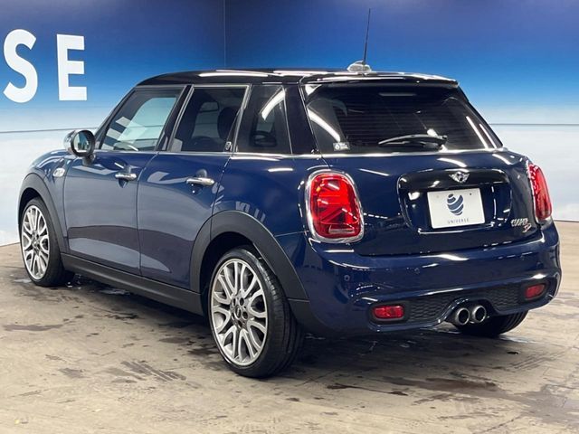 BMW BMW MINI COOPER SD 5DOOR 2017