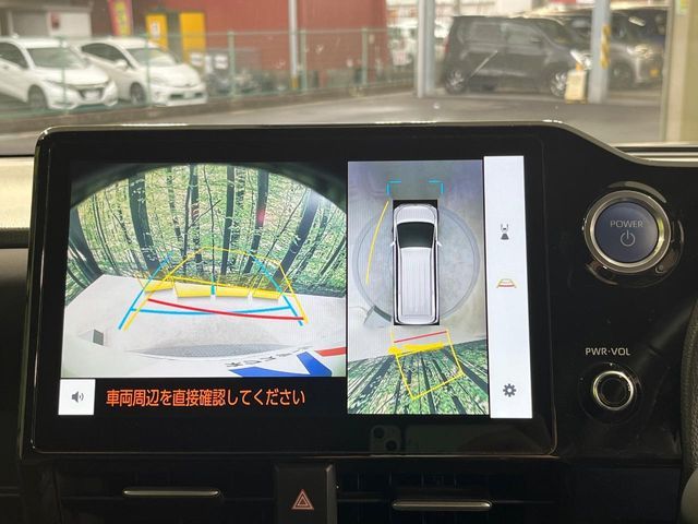 TOYOTA VOXY HYBRID 2023