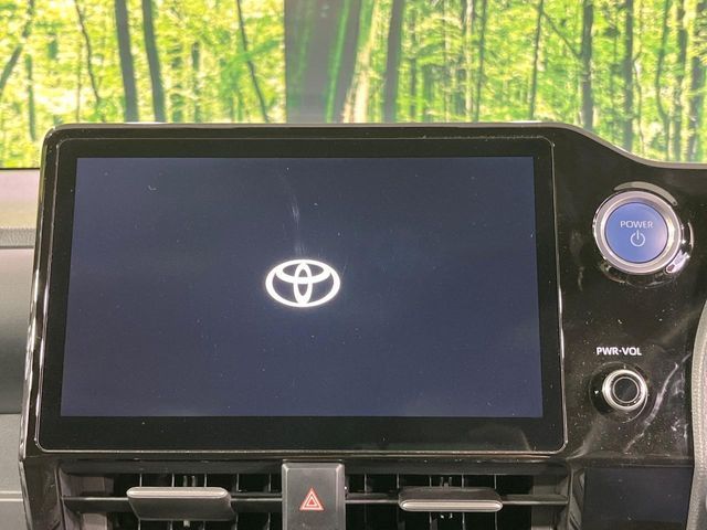 TOYOTA VOXY HYBRID 2023