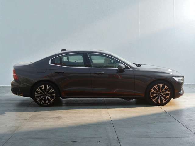 VOLVO VOLVO S60 2024