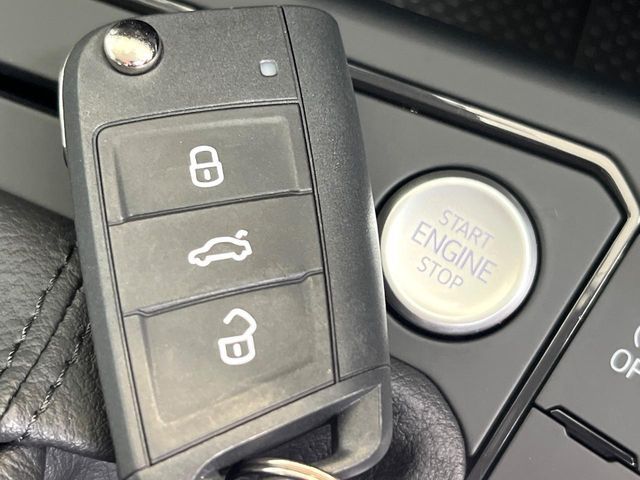 VOLKSWAGEN VOLKSWAGEN POLO 2023