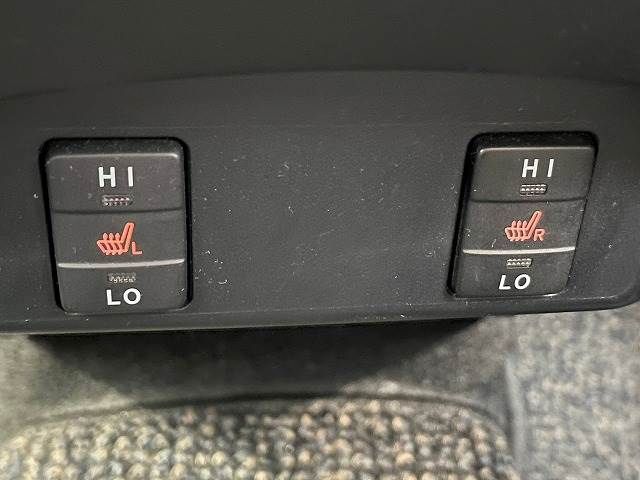 TOYOTA SIENTA HYBRID 2018