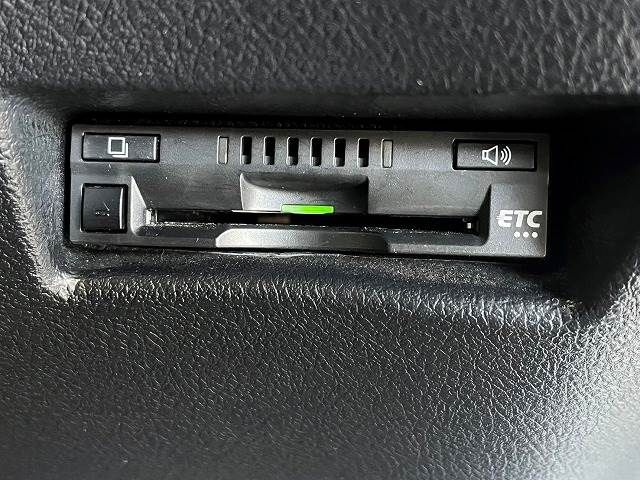 TOYOTA SIENTA HYBRID 2018