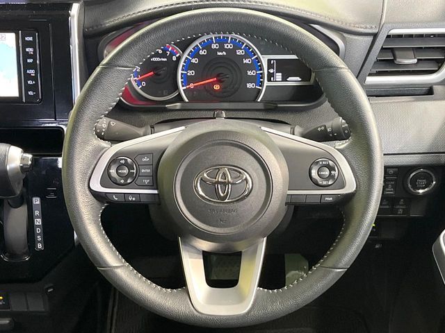 TOYOTA ROOMY 2021