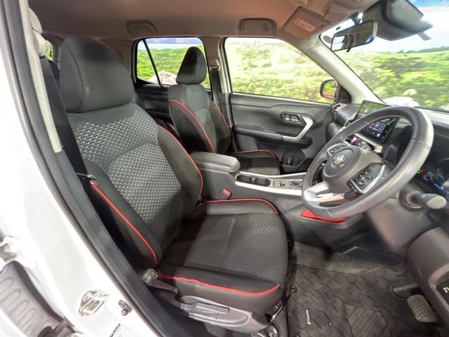 TOYOTA RAIZE HYBRID 2023