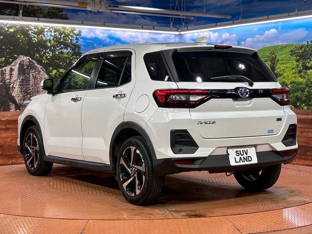 TOYOTA RAIZE HYBRID 2023