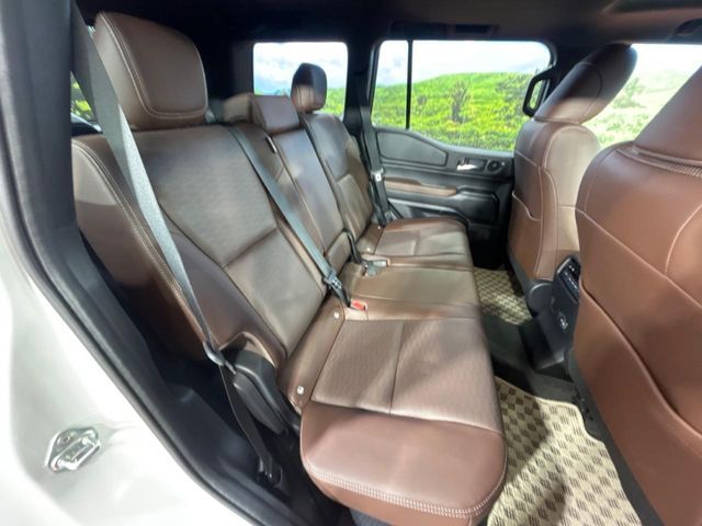 TOYOTA LANDCRUISER 250 2024