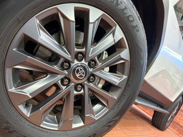 TOYOTA LANDCRUISER 250 2024