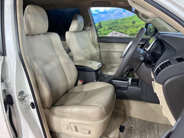 TOYOTA LANDCRUISER PRADO 2022