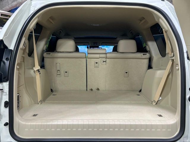 TOYOTA LANDCRUISER PRADO 2022