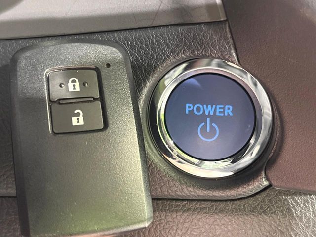 TOYOTA AURIS HYBRID 2017