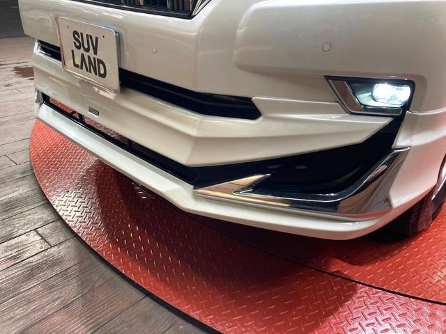 TOYOTA LANDCRUISER PRADO 2023