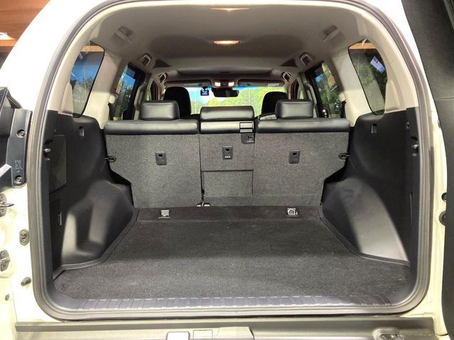 TOYOTA LANDCRUISER PRADO 2023