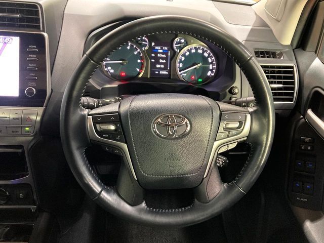 TOYOTA LANDCRUISER PRADO 2023