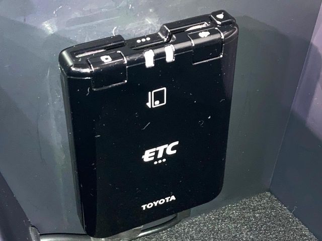 TOYOTA HILUX 4WD 2023