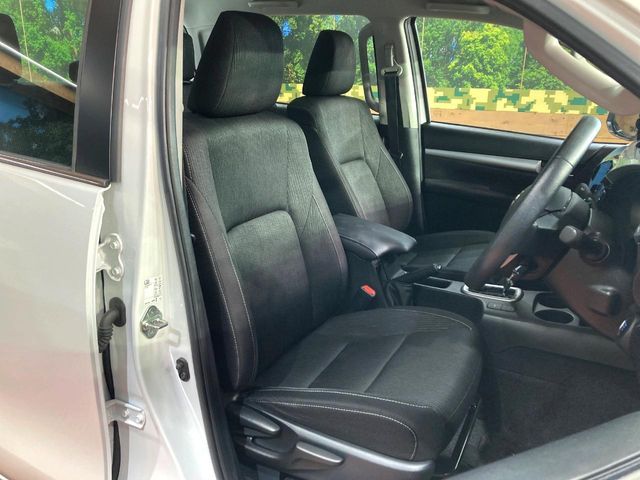 TOYOTA HILUX 4WD 2023