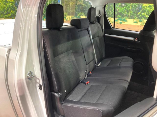 TOYOTA HILUX 4WD 2023