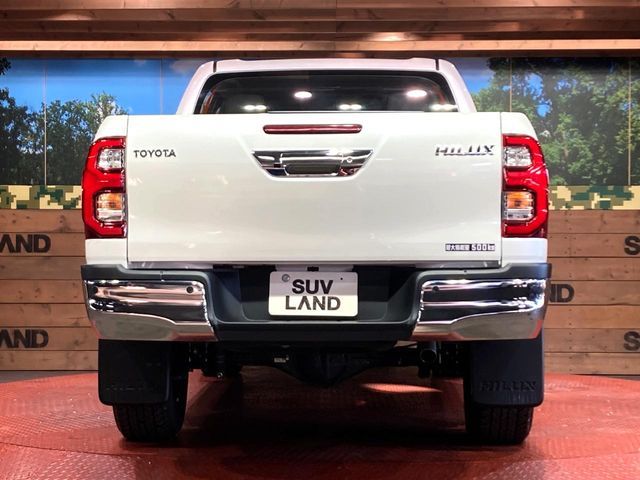 TOYOTA HILUX 4WD 2023