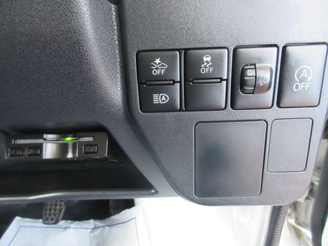 DAIHATSU HIJET CARGO 4WD 2018