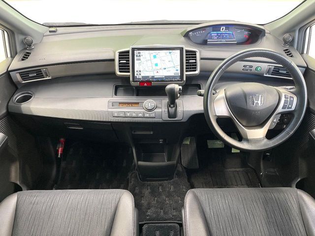 HONDA FREED Spike HYBRID 2012