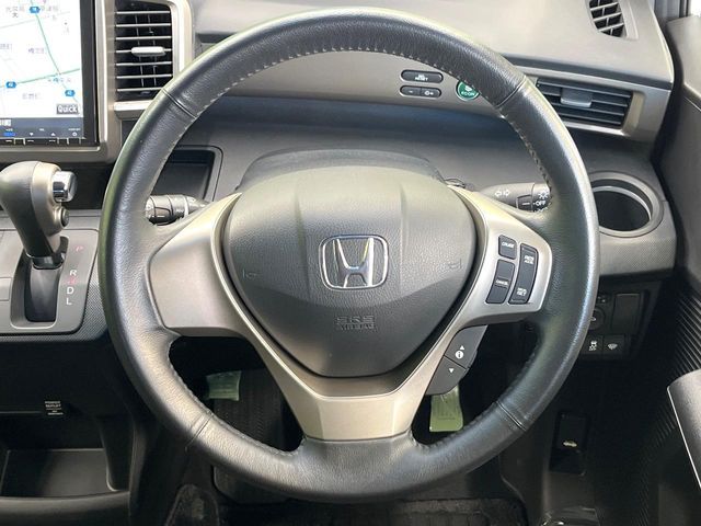 HONDA FREED Spike HYBRID 2012