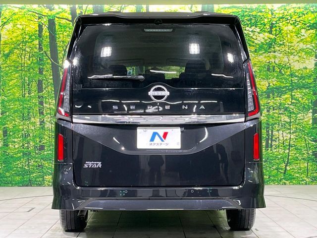 NISSAN SERENA  WG 2025