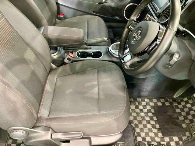 VOLKSWAGEN VOLKSWAGEN The BEETLE 2018