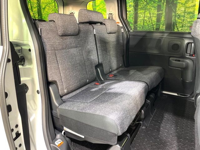 TOYOTA SIENTA HYBRID 2023