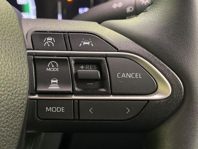 TOYOTA VOXY HYBRID 2023