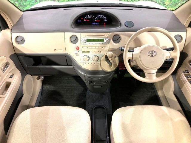 TOYOTA SIENTA 2006
