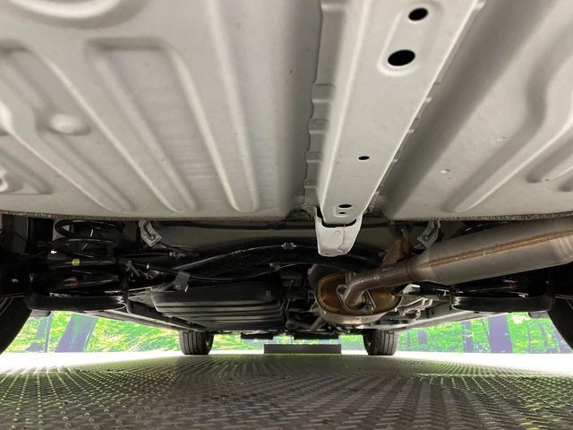 TOYOTA NOAH HYBRID 2018