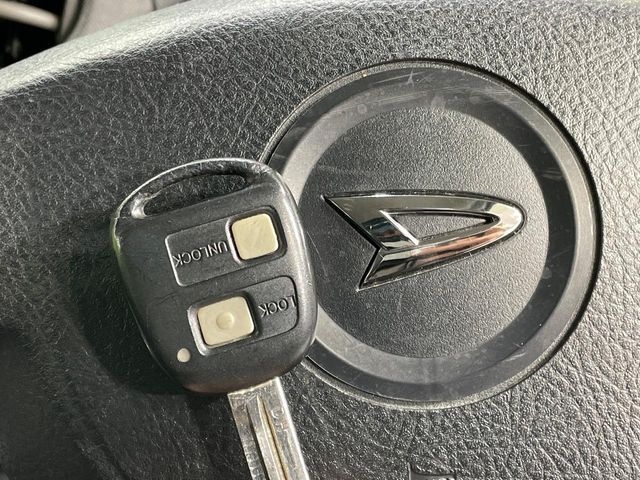 DAIHATSU ESSE CUSTOM 2011