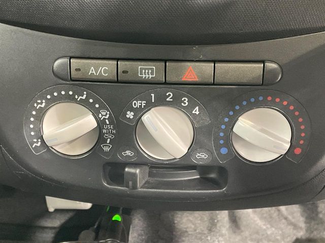 DAIHATSU ESSE CUSTOM 2011