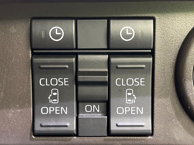 TOYOTA ROOMY 4WD 2021