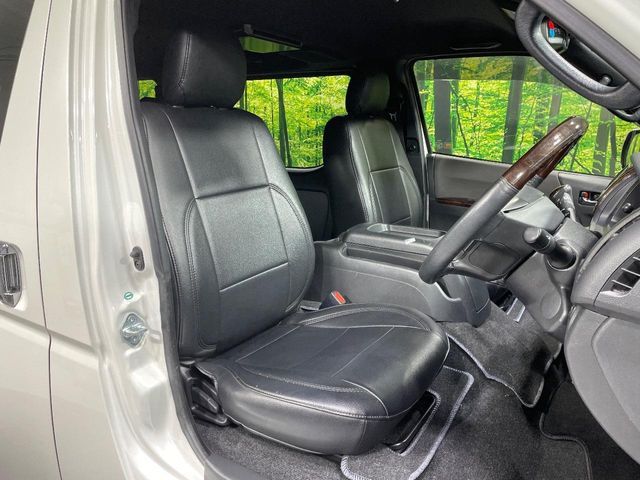 TOYOTA HIACE van 2WD 2019