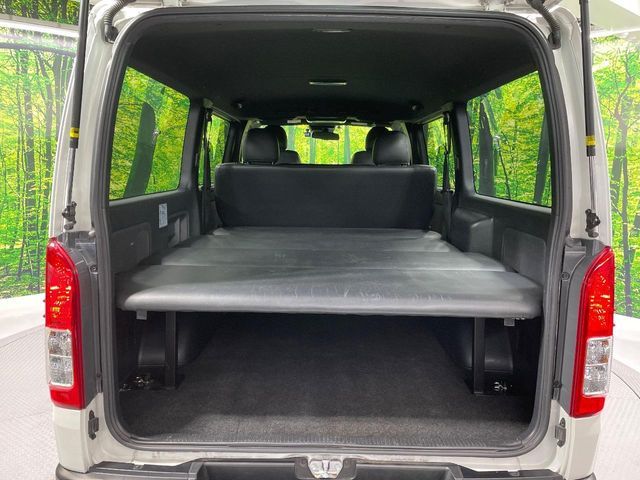 TOYOTA HIACE van 2WD 2019