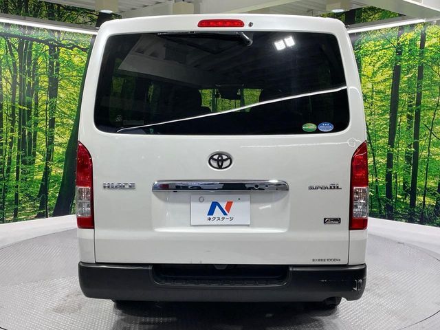 TOYOTA HIACE van 2WD 2019