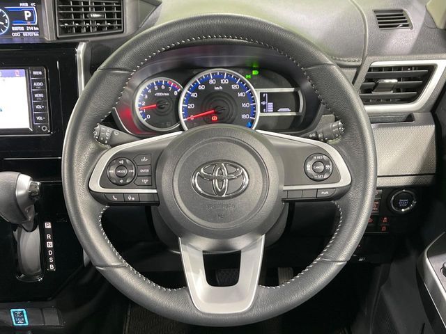 TOYOTA ROOMY 4WD 2021