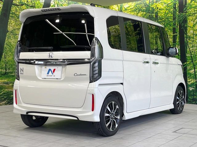 HONDA N BOX CUSTOM 2017