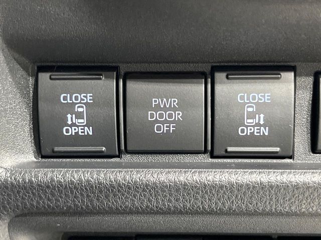 TOYOTA SIENTA HYBRID 2022