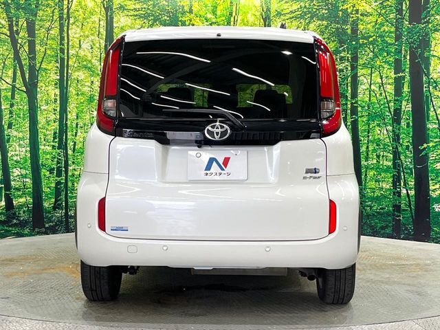 TOYOTA SIENTA HYBRID 2022