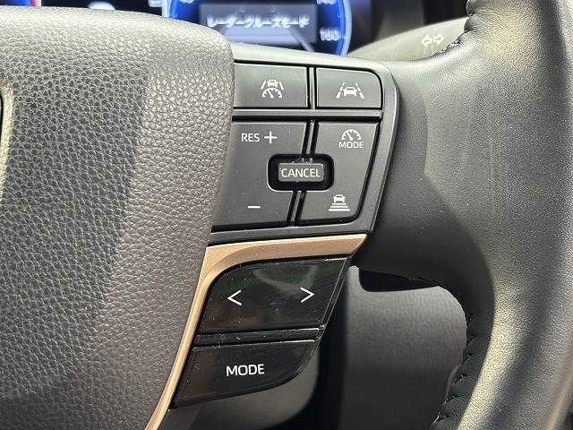 TOYOTA CROWN CROSSOVER 2023