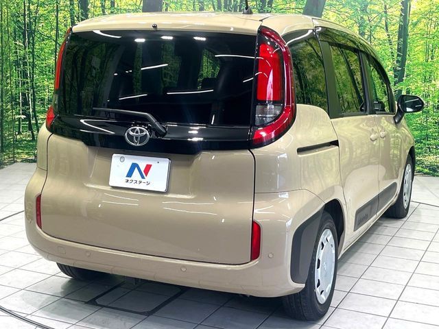TOYOTA SIENTA 2024