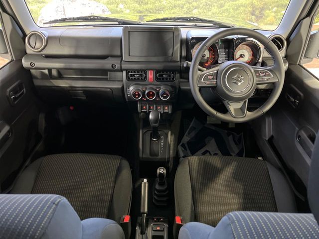 SUZUKI JIMNY NOMADE 2025