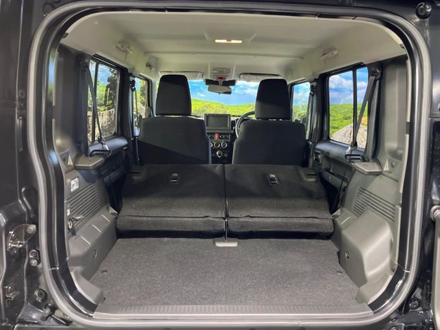 SUZUKI JIMNY NOMADE 2025