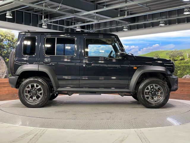 SUZUKI JIMNY NOMADE 2025